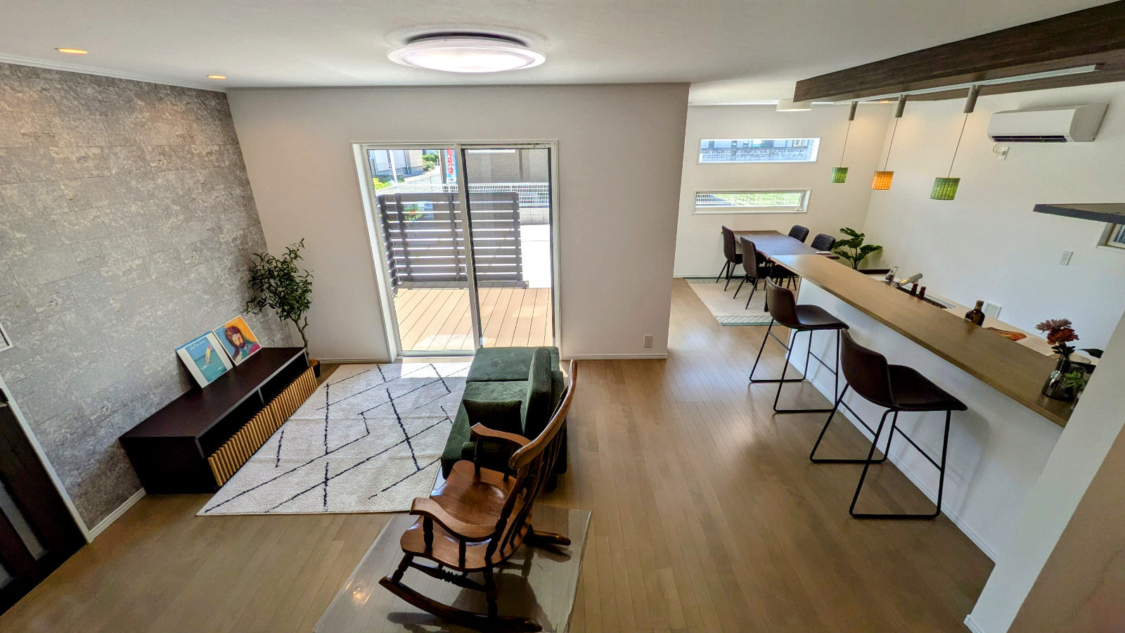 資料ダウンロード